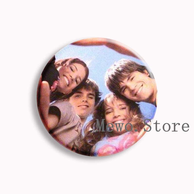 Film Rebelde Way bouton souple - Pin Button Badge avis et prix